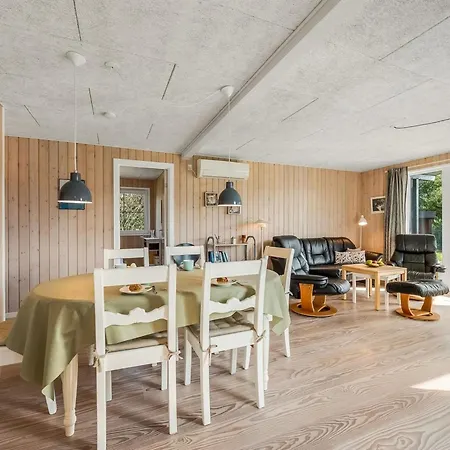 Feriehus Holm - 700m To The Fjord By Interhome