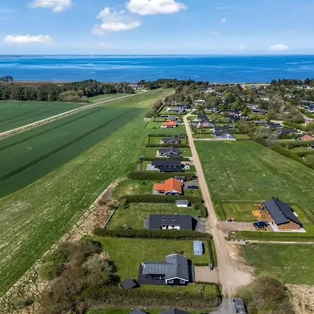 Holm - 700m To The Fjord By Interhome Feriehus